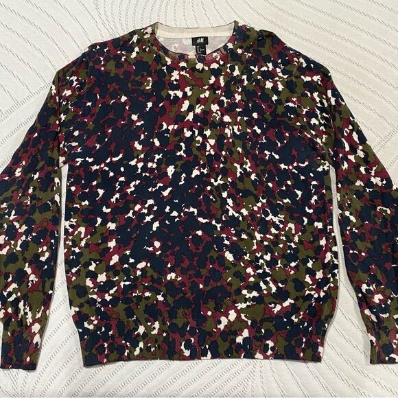 H&M Other - RUBYNEE VINTAGE Y2K H&M CAMO PRINT MULTI COLORED SWEATER SIZE LARGE